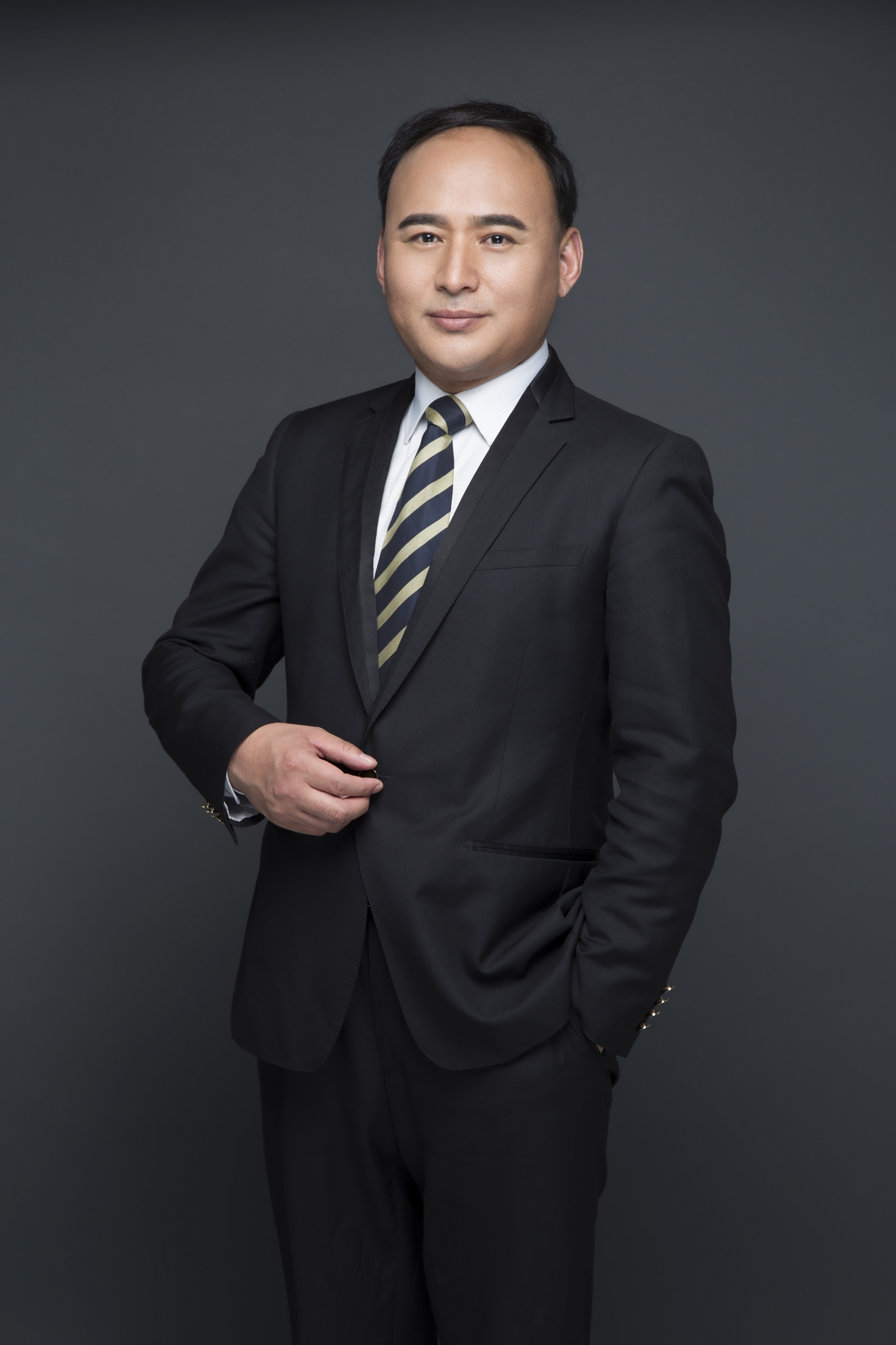 赵艳平 品牌视觉系统总监